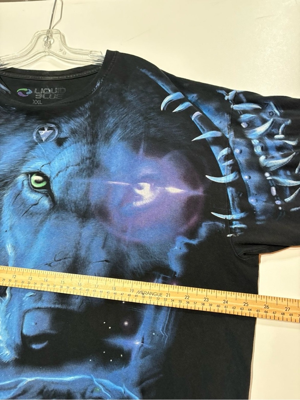 Vintage 2001 Liquid Blue Black & Blue Wolf Graphic Tee - Picture 5 of 8